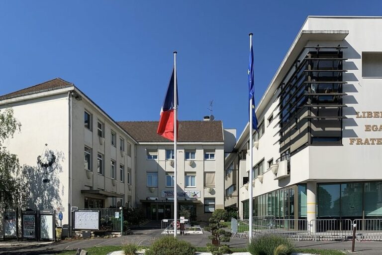VILLEPINTE  (93420)